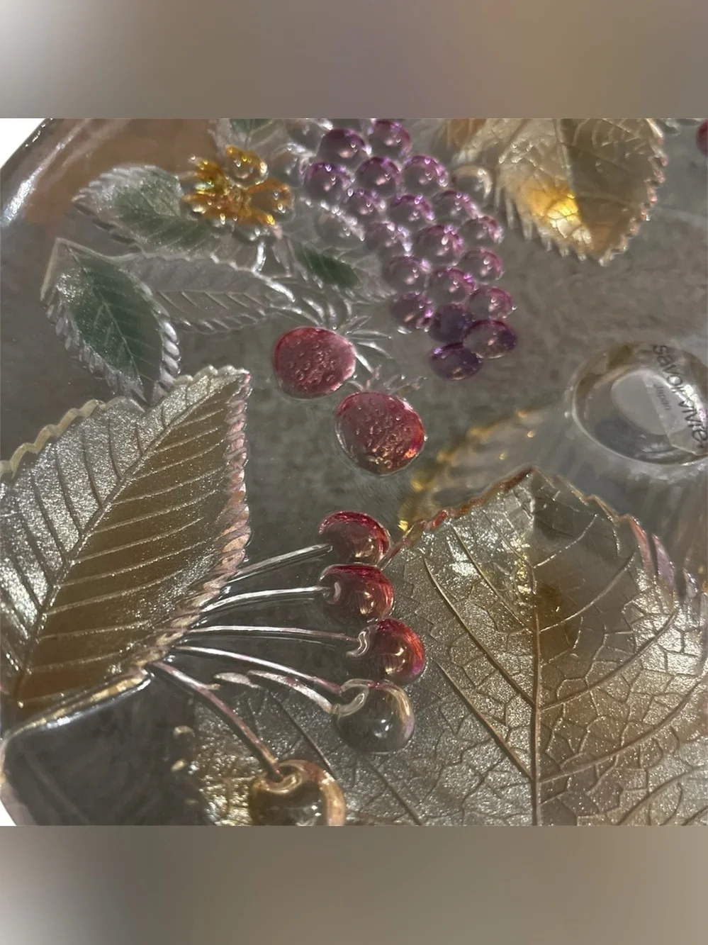 Mikasa Savoir Vivre (Wild Orchard) Fruit / Grape Pedestal Platter 12.5” Japan